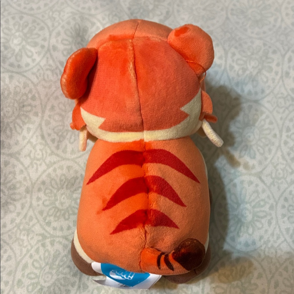 Roblox Adopt Me Surprise Plush Pet - Sabertooth - 5” plush toy in plastic egg - Picture 5 of 7